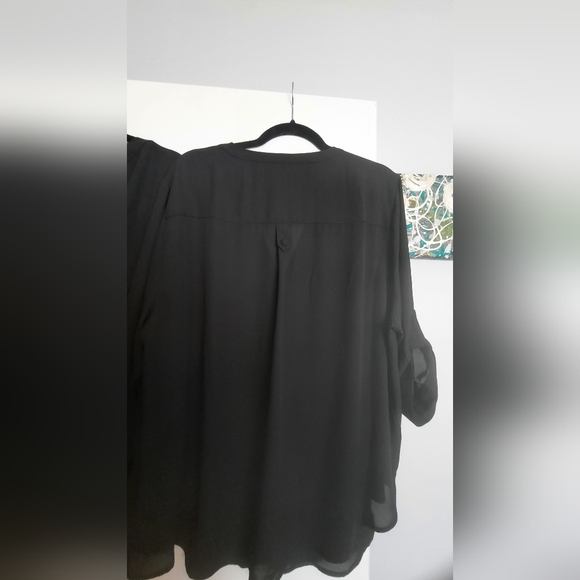 2 Torrid black blouses 1x and 2x - Picture 6 of 6